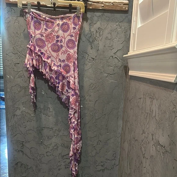 Free People strapless new never worn without tag Floral Asymmetrical Top - Picture 3 of 3